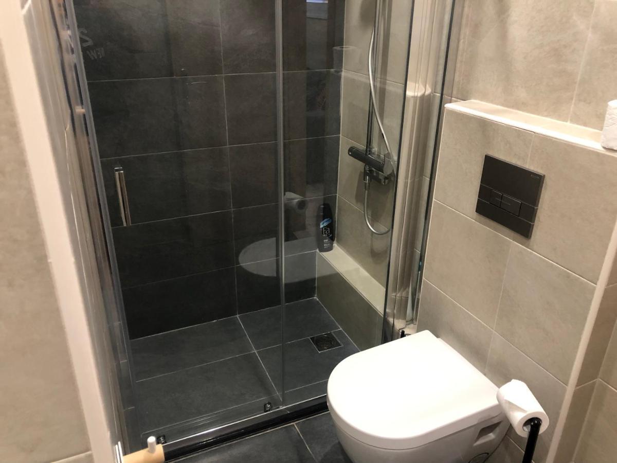 Royal Red Suite No 1, Piraeus Port 외부 사진