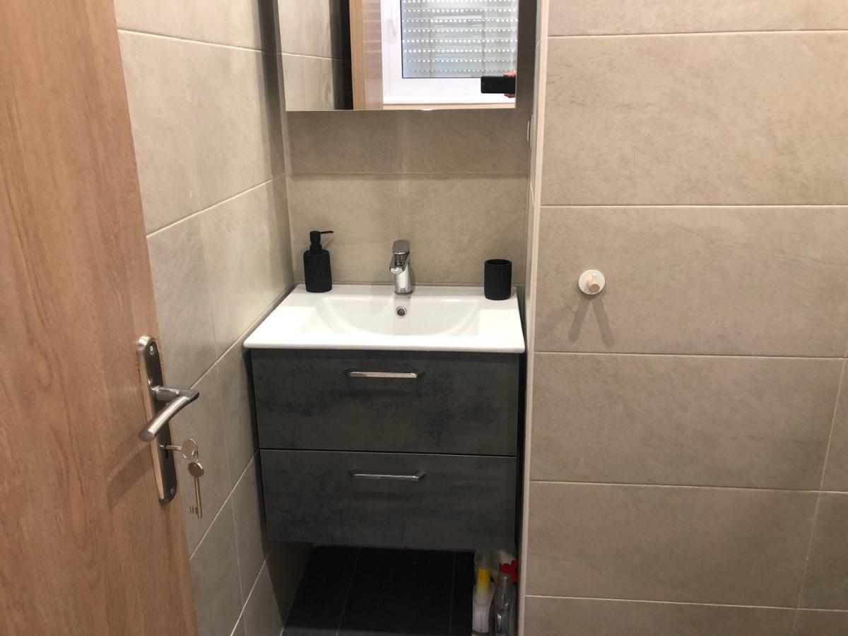 Royal Red Suite No 1, Piraeus Port 외부 사진